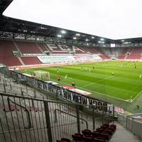 Der FC Augsburg arbeitet nach dem Wintereinbruch in großen Teilen Bayerns fieberhaft daran, die Austragung des Heimspiels gegen Frankfurt zu sichern.