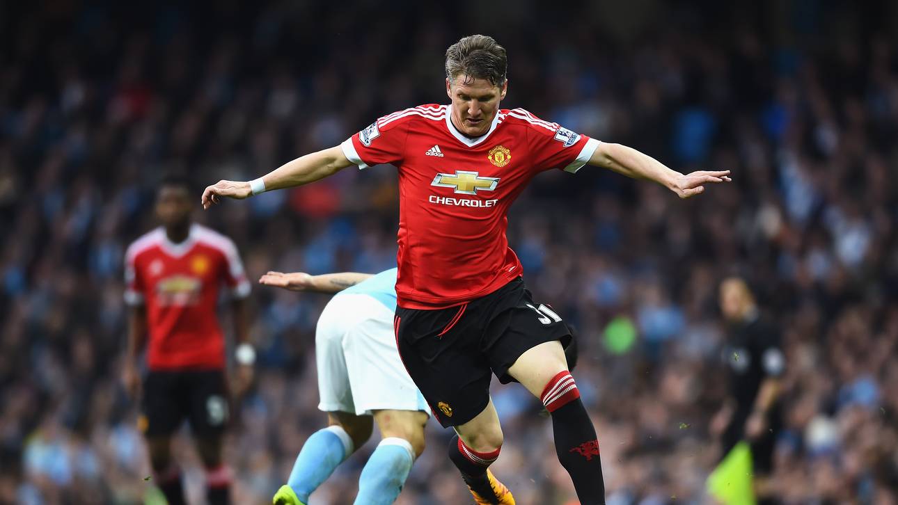 Schweinsteiger bleibt bei United