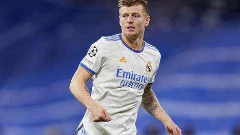 Toni Kross setzt sich mit Real Madrid in einer packenden Partie gegen den FC Chelsea durch. Nach dem Spiel ließ er sich zu einer kleinen Provokation Richtung Mason Mount hinreißen. 