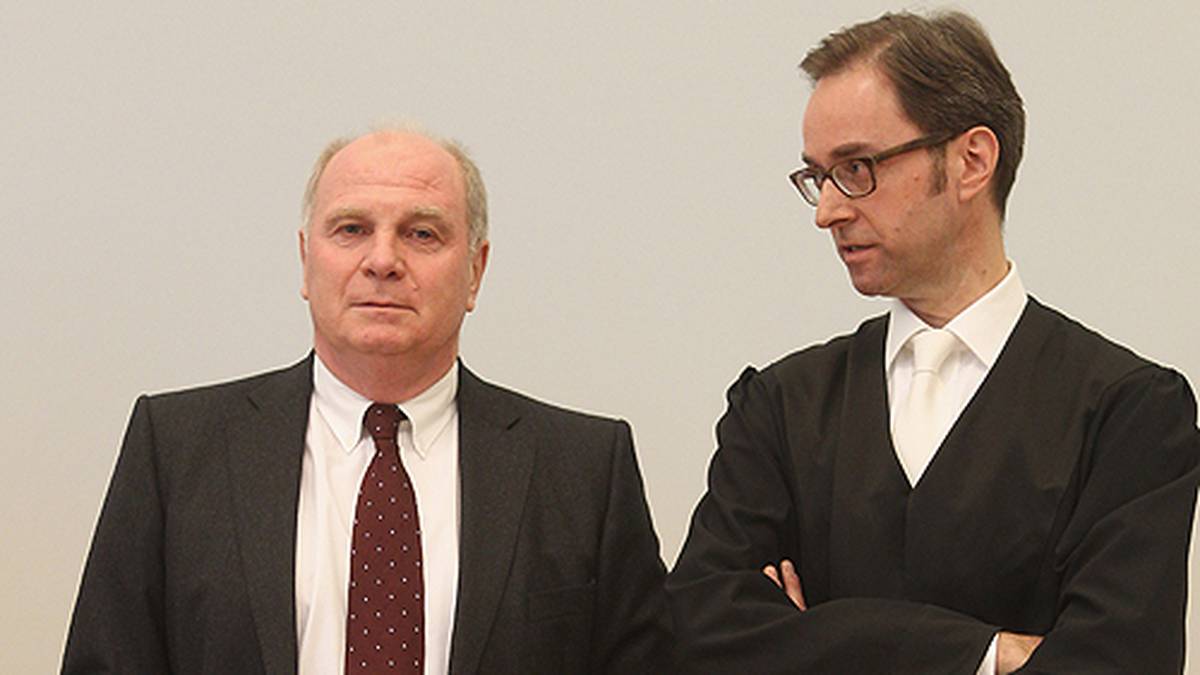 Der Steuerprozess gegen Ulrich H. beginnt am 10. März. Vier Tage später befindet das Gericht ihn für schuldig und verurteilt Hoeneß zu einer Haftstrafe von drei Jahren und sechs Monaten