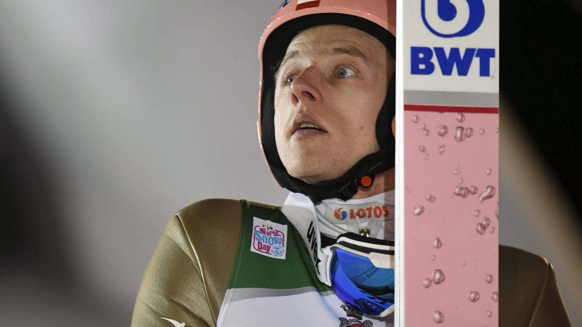 AUSSENSEITERCHANCEN: Setzt sich möglicherweise ein absoluter Außenseiter durch? Der Pole David Kubacki könnte alle überraschen. Dieter Thoma, Tournee-Sieger von 1990, analysierte bei SPORT1: "Er ist ein Springer mit außergewöhnlichen Fähigkeiten, der zu Besonderem in der Lage ist."