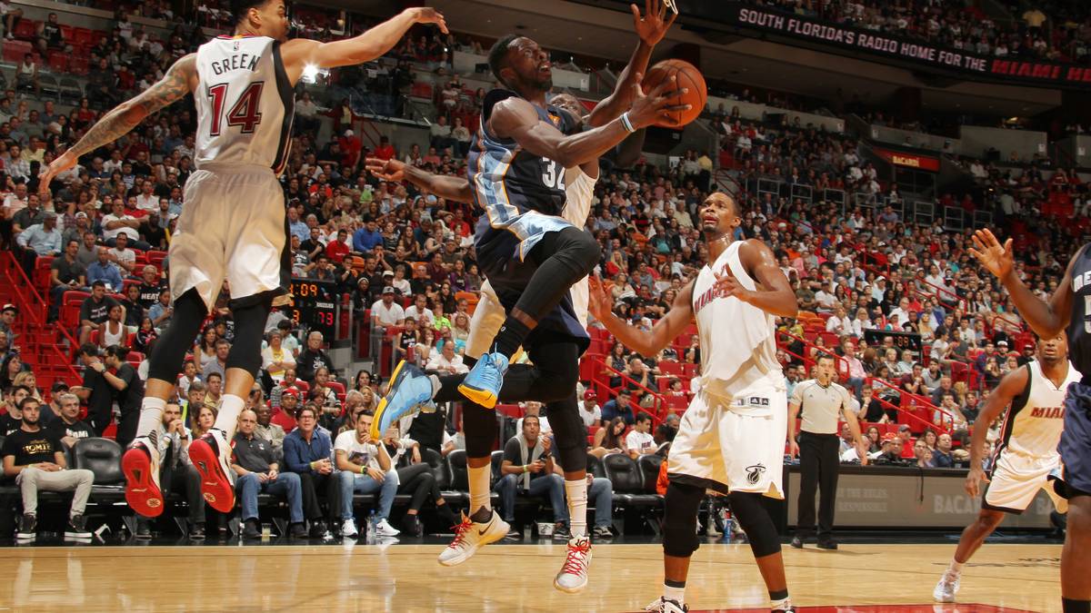 Richtig heiß ist vor allem Jeff Green. Vor dem Spiel in die Startformation befördert, sammelt er 26 Punkte