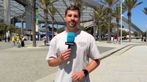 Beim Viertelfinale zwischen Spanien und Belgien flossen die Tränen. Für Kevin de Bruyne und Thibaut Courtois könnte es das letzte WM-Spiel gewesen sein. Auf spanischer Seite gibt es Grund zum Feiern, bevor im Halbfinale Frankreich wartet. Sport1-Reporter Manfred Sedlbauer war live dabei.
