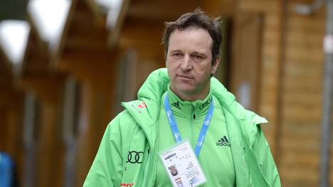 Werner Schuster, Cheftrainer der deutschen Skisprung-Nationalmannschaft, wird im Dezember kein Mixed-Springen zu Gesicht bekommen