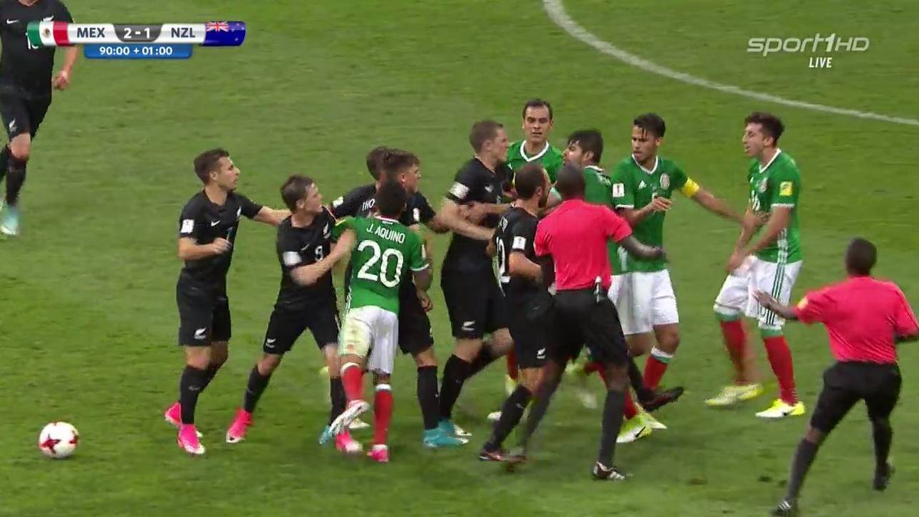 Wüste Keilerei bei Mexiko-Sieg