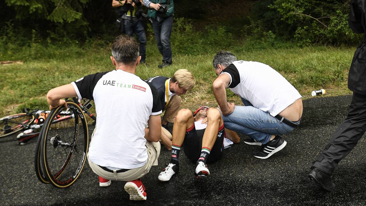 MANUELE MORI (9. Etappe): Auch für den Italiener endet die diesjährige Tour de France nach einem Sturz vorzeitig. Mori zieht sich bei einem Sturz eine Schulterluxation und eine Verletzung des Brustkorbs zu