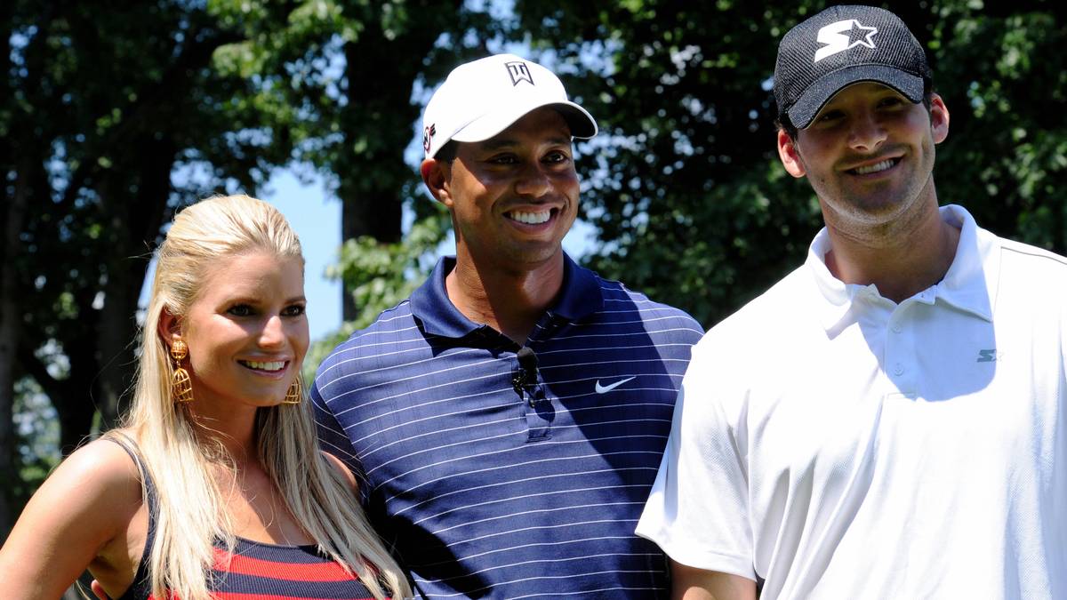 JESSICA SIMPSON/TONY ROMO: Das war aber nicht Simpsons einziger Ausflug in die NFL. Bereits vor Johnson war sie mit dem damaligen Quarterback der Dallas Cowboys, Tony Romo, liiert. Die Beziehung hielt von 2007 bis 2009