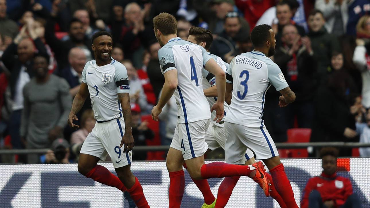 England und Schottland jubeln