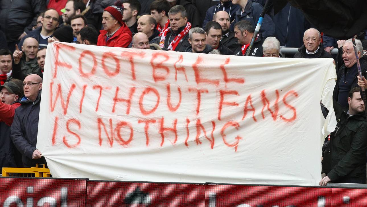 Protest: Fans verlassen Liverpool-Spiel