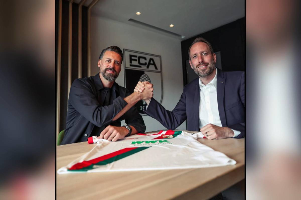 Sandro Wagner übernimmt zur neuen Saison den FC Augsburg. Der 37-Jährige heuert damit erstmals als Cheftrainer in der Bundesliga an.