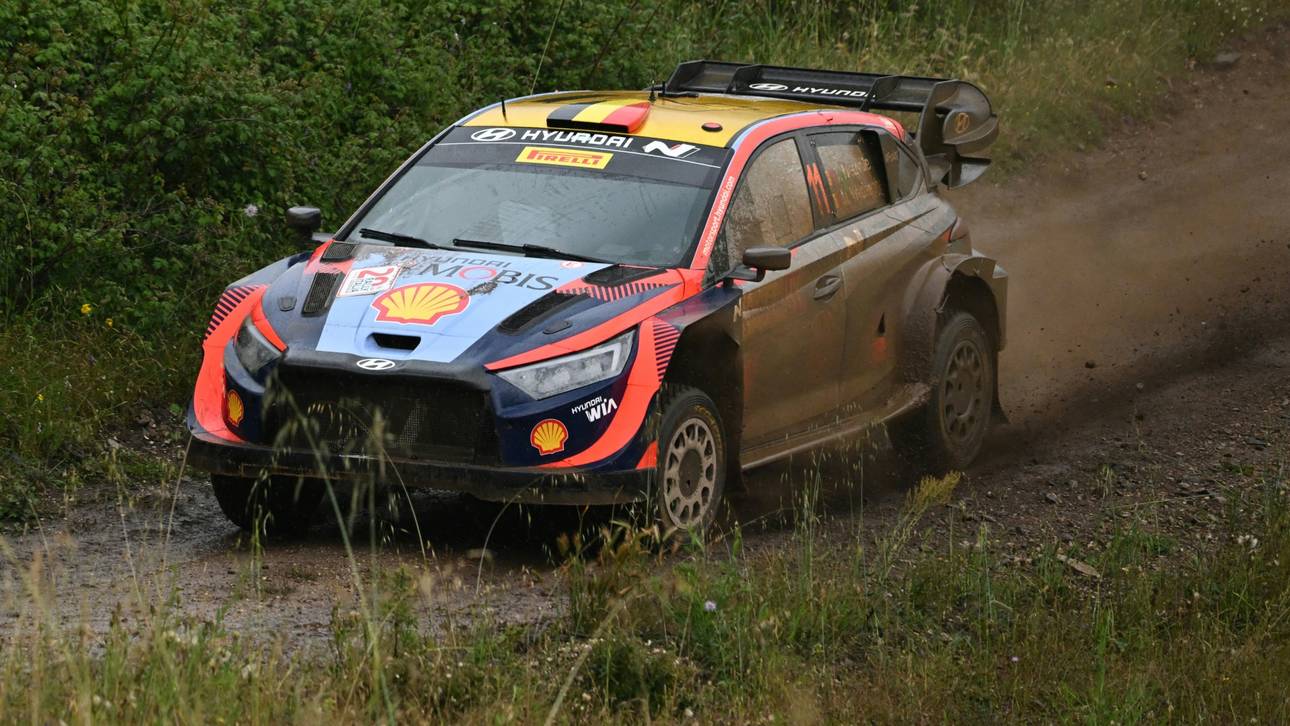 Neuville gewinnt Sardinien-Rallye