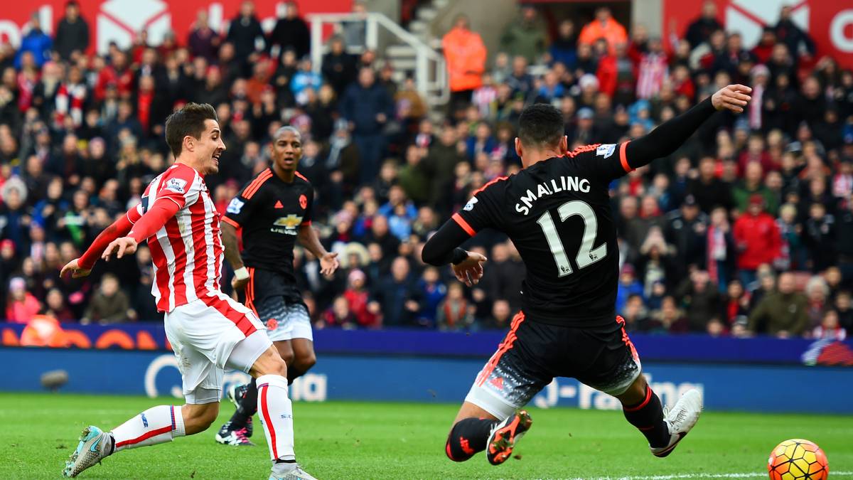 In der 19. Spielminute ist es dann soweit: Bojan Krkic ist nach einem Riesepatzer von Memphis Depy völlig frei im Strafraum und trifft zum 1:0