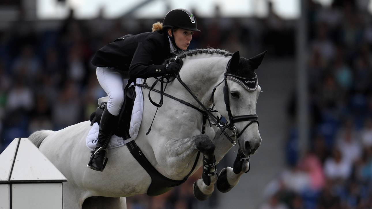 Derby-Meeting: Meyer zum Auftakt 2.