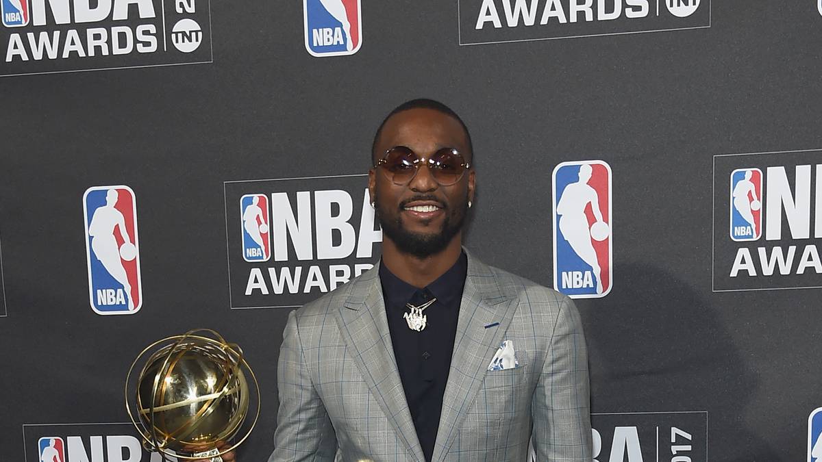 Kemba Walker nimmt dagegen den NBA Sportsmanship Award mit - und lässt auch beim Style nichts anbrennen