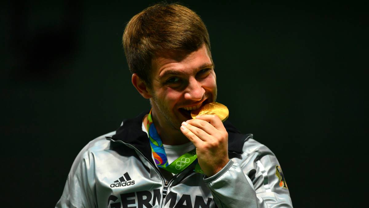 Für den zweiten Olympiasieg der Schützen in Rio sorgte Henri Junghänel. Im  60-Schuss-Liegendkampf mit dem Gewehr schnappte sich der 28-Jährige die Goldmedaille