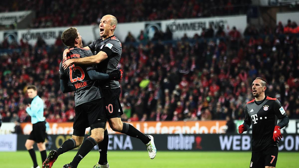 ...außerdem könnte Draxler in der Rückrunde noch Champions League spielen. Aber: Aufgrund starker Offensiv-Konkurrenten wie Robben, Ribery und Müller müsste er sich wohl erstmal mit einer Backup-Rolle begnügen