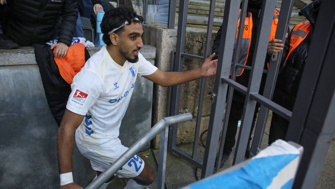 Rayan Ghrieb hüpfte gegen Hertha in den Graben des Olympiastadions