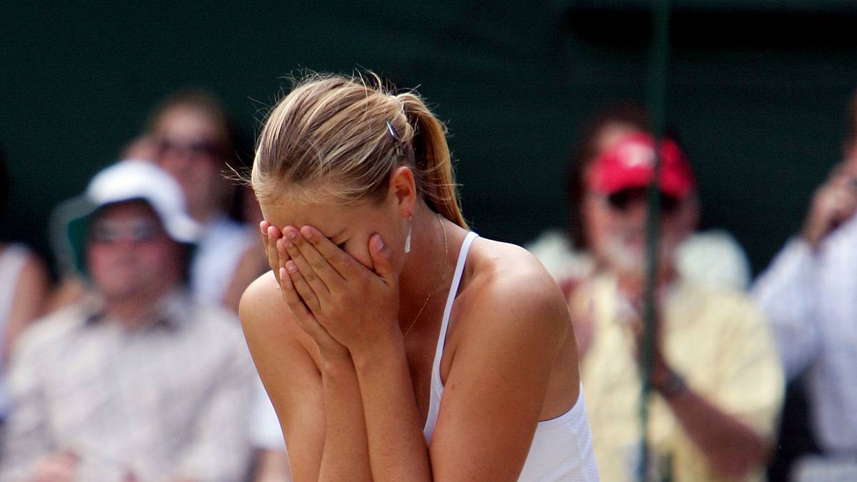 Sharapova ist damals zarte 17 Jahre alt und ungesetzt, die Welt hält erstaunt inne ob der Leistung der Russin