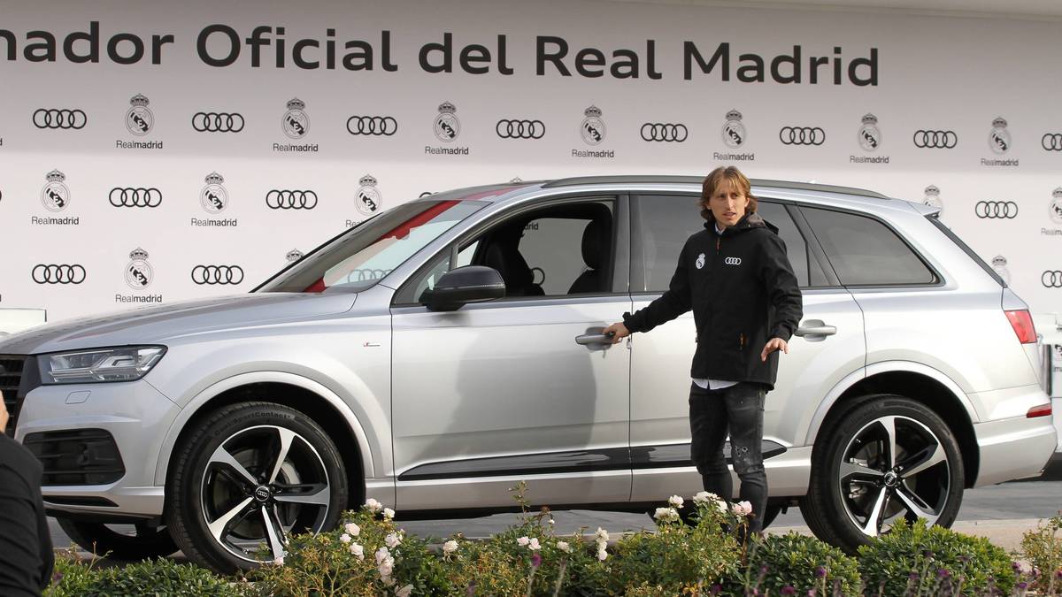 Luka Modric - Audi Q7 Sport 3.0 TDI, Florettsilber, 272 PS, Beschleunigung 0-100 km/h in 6,1 s  