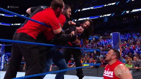 Shane McMahon wurde bei WWE SmackDown Live von The Shield aufgemischt