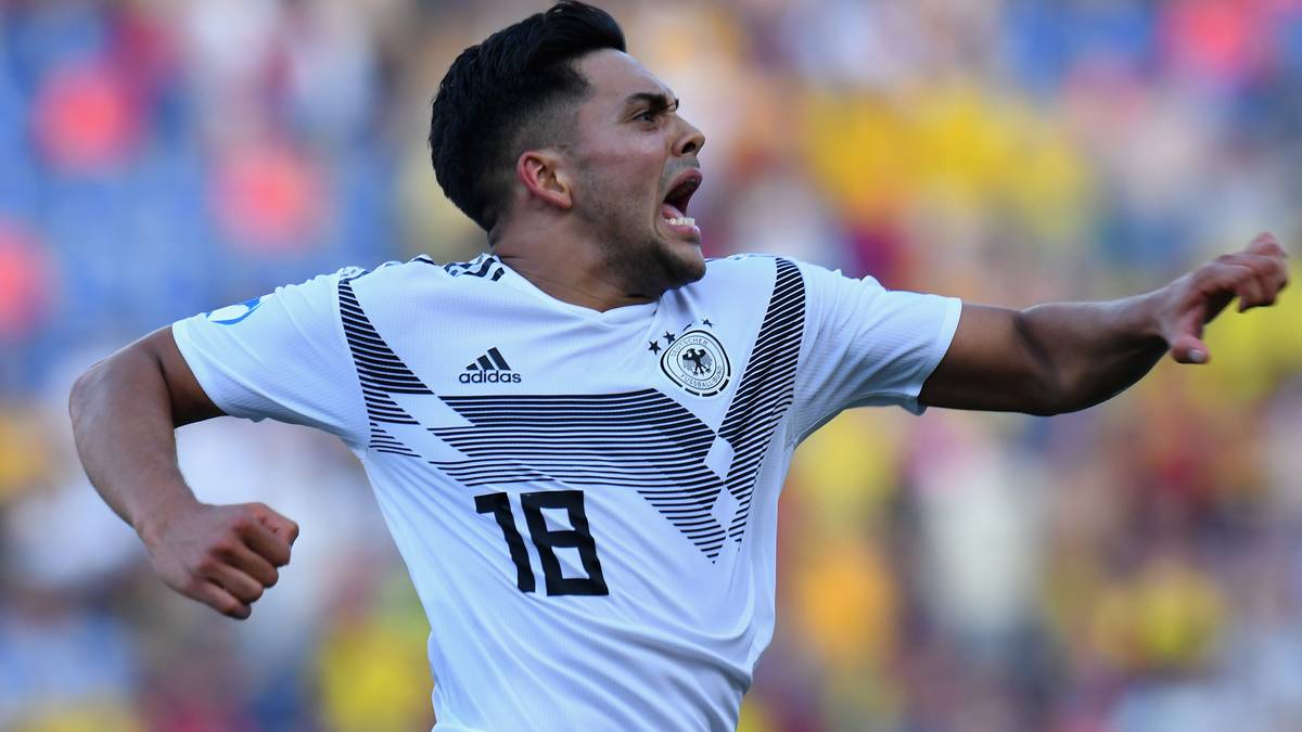 NADIEM AMIRI (TSG Hoffenheim): Mit seinen Aktionen und Toren bei der UEFA U21 EM 2019 in Italien machte Amiri neuerlich auf sich aufmerksam. So soll Bayer 04 Leverkusen interessiert sein, aber auch internationale Topklubs. Zwar werde die TSG derzeit bei noch keinem Angebot schwach, sagte TSG-Manager Alexander Rosen der "Bild", "aber absolut ausschließen kann ich das einfach nicht"