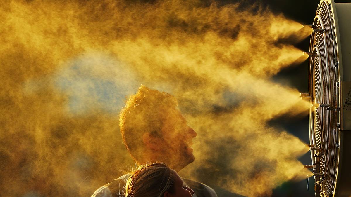 Die Zuschauer können sich auf der Anlage abkühlen