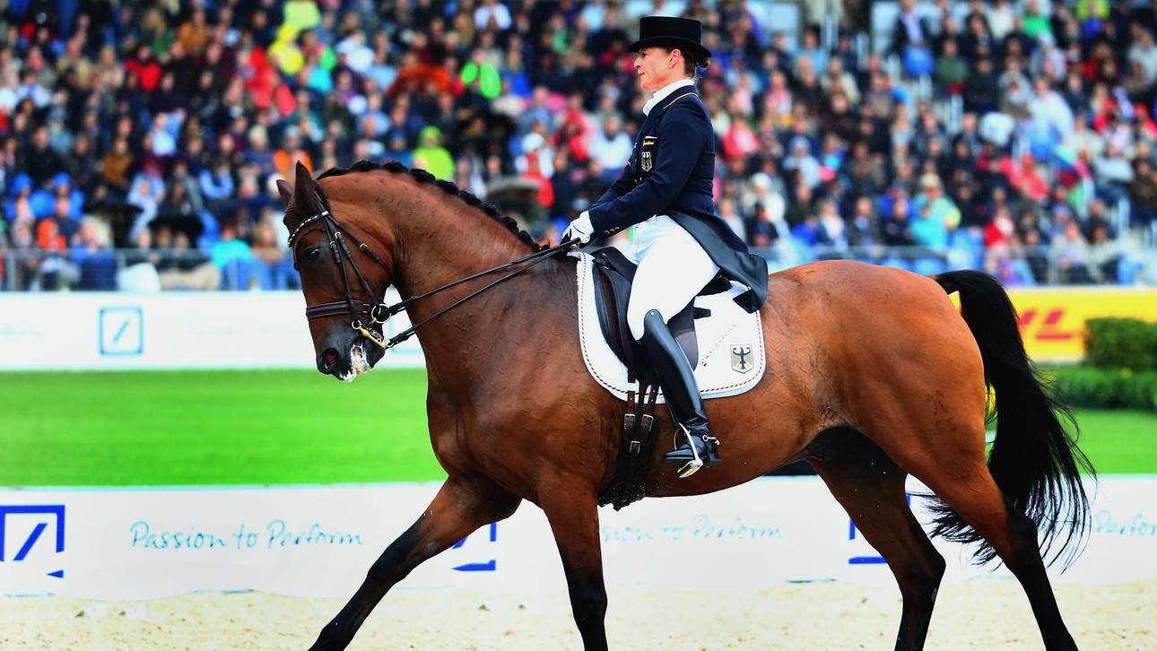 Deutsche Dressur-Equipe liegt vorne