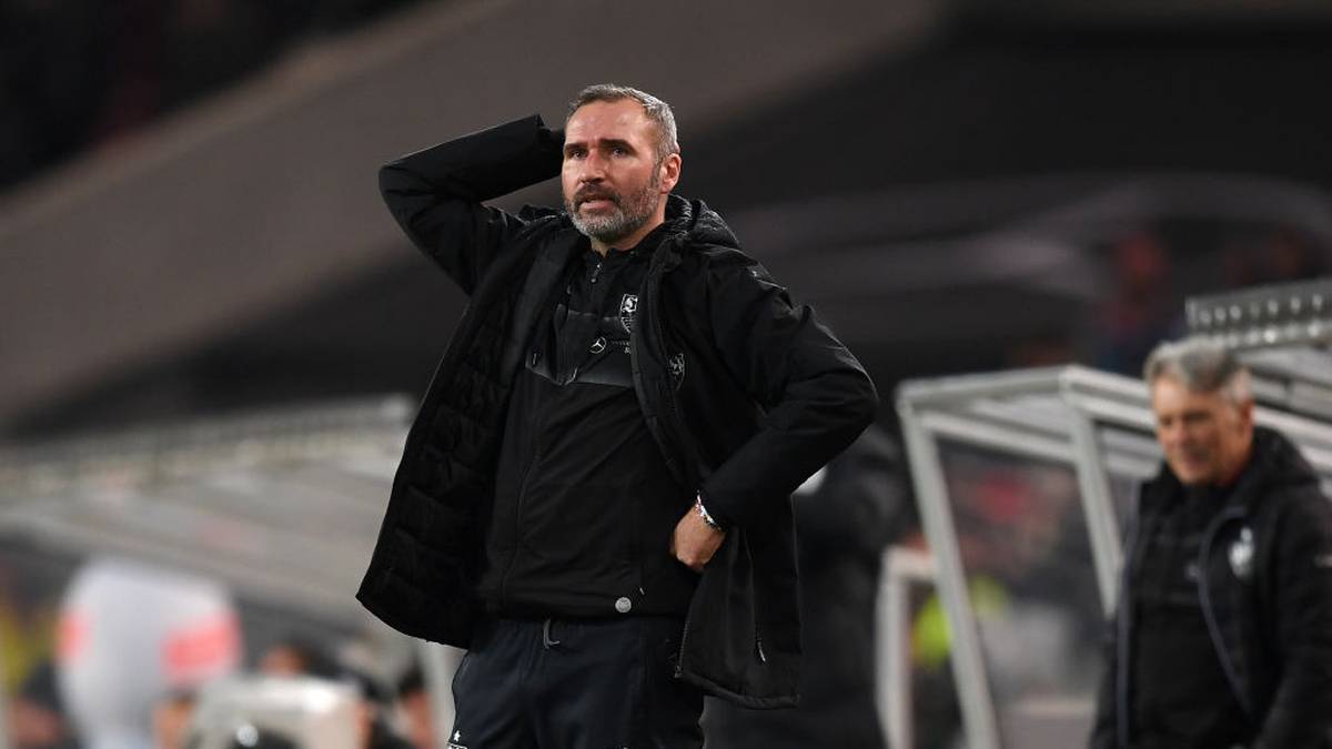 VFB STUTTGART: Der VfB Stuttgart hat nach 175 Tagen alles auf Null gestellt und kurz vor Heiligabend Trainer Tim Walter vor die Tür gesetzt. Bei den Verantwortlichen waren schlichtweg die Zweifel daran zu groß geworden, dass sich der Wiederaufstieg mit dem Ex-Kieler realisieren lasse