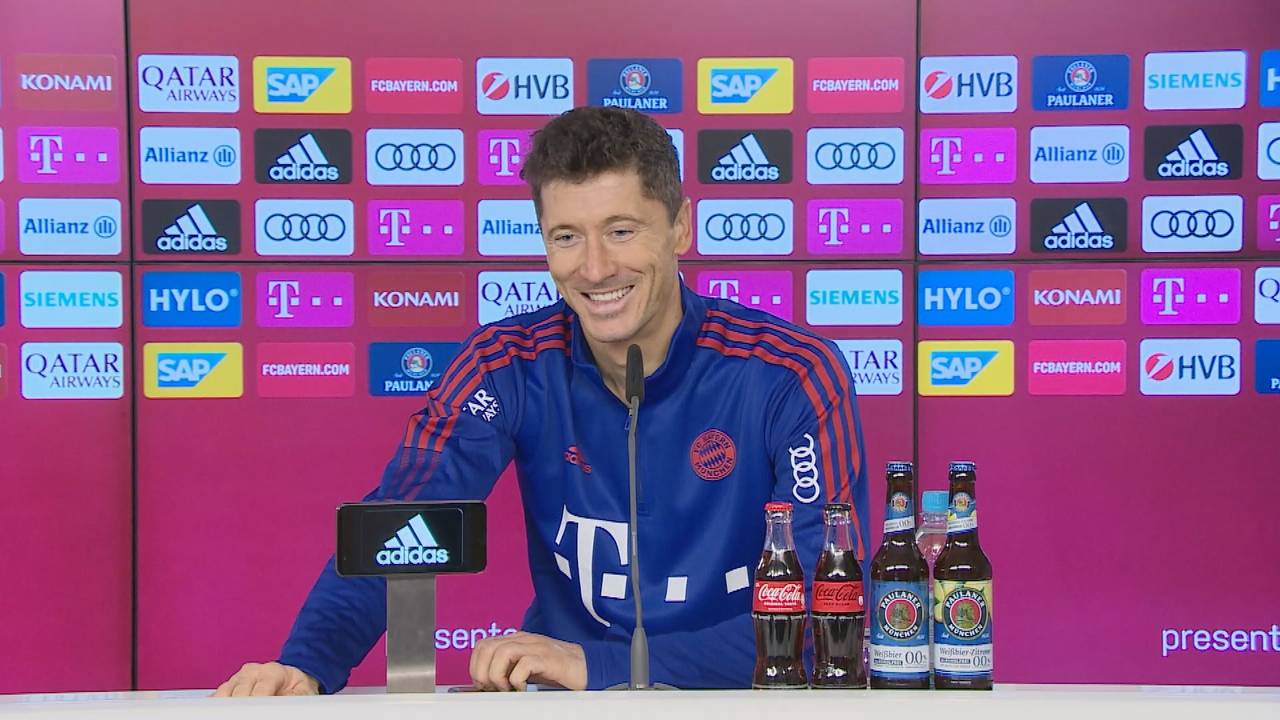 Lewandowski verteidigt Weltfußballer-Titel: Kleiner Seitenhieb gegen Messi