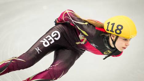 Anna Seidel bei den Olympischen Spielen in Sotschi in der Disziplin Shorttrack