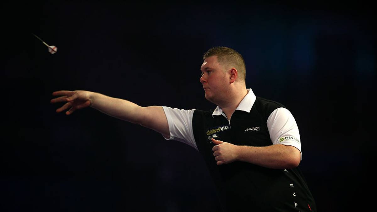 RICKY EVANS vs. Mark McGeeney/Matt Campbell (20.12.): Alle Spiele des Engländers versprechen temporeiches Darts - er ist der schnellste Pfeilewerfer der Welt. Darauf müssen sich der über die Pro Tour qualifizierte McGeeney oder der beste kanadische Qualifikant Campbell erst einmal einstellen