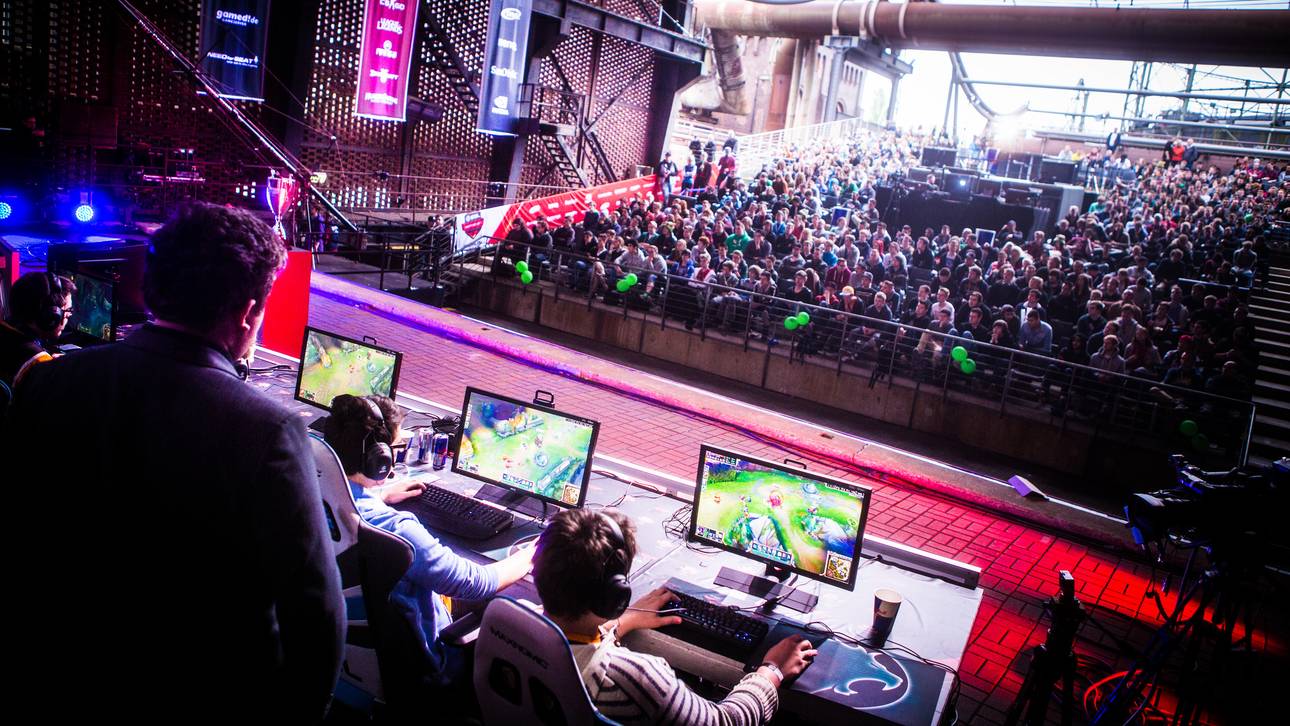 EURONICS kämpft sich ins Halbfinale