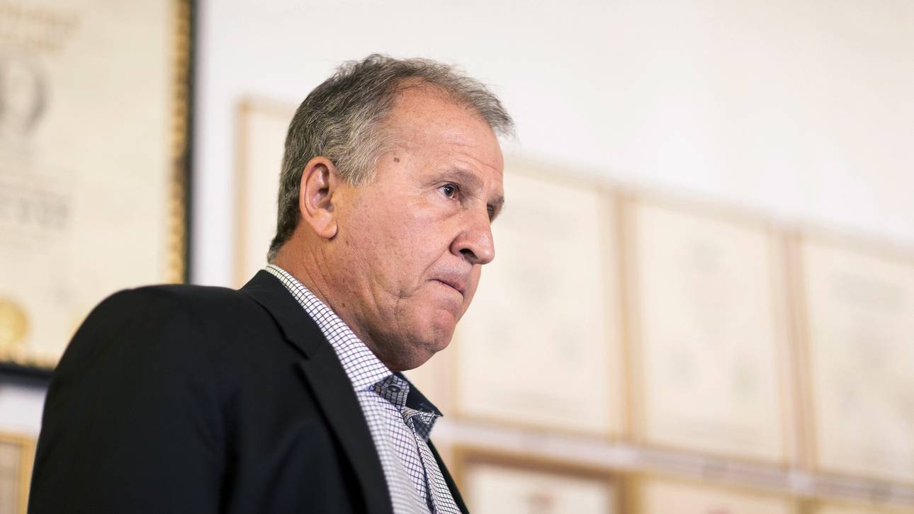 Mangelnder Rückhalt für Zico