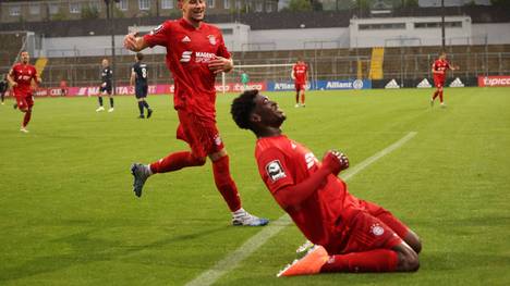 Kwasi Okyere Wriedt (u.) erzielte im Spiel von Bayern II gegen Meppen drei Tore