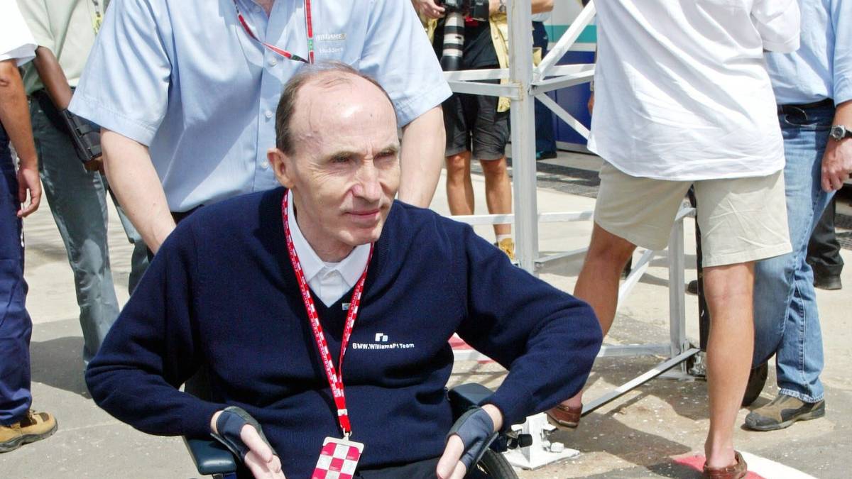 1986 ereilt ein Schicksalsschlag den britischen Rennstall. Williams kommt mit einem Mietwagen von der Straße ab, das Auto überschlägt sich mehrmals. Die Folge: Der Unternehmer ist querschnittsgelähmt und fortan an den Rollstuhl gefesselt