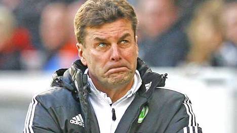 Wolfsburgs Trainer Dieter Hecking muss umdisponieren