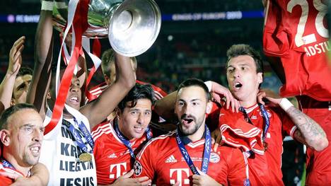 Diego Contento (2. von rechts) gewann mit dem FC Bayern die Champions League