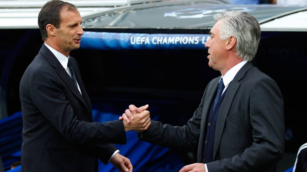Die Trainer kennen und mögen sich. Massimiliano Allegri von Juventus Turin begrüßt seinen italienischen Landsmann Carlo Ancelotti