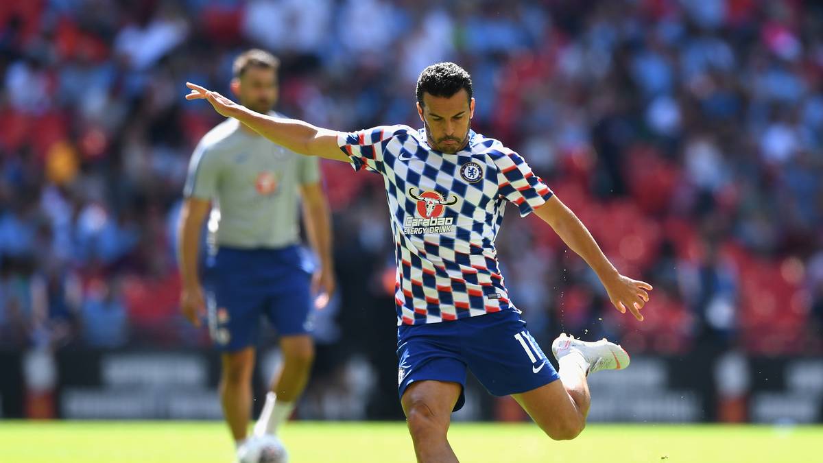 Der FC Chelsea überrascht zur Saison 2018/19 mit einem gewagten Muster. Dabei handelt es sich aber nicht um ein Trikot, sondern nur um die Aufwärmshirts