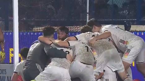 Was für ein Krimi! Im Shootout krönt sich Deutschlands U21 bereits zum 8. Mal zum Weltmeister. Das Finale gegen Spanien ist an Dramatik kaum zu überbieten.