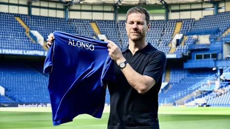 Chelsea greift in diesem Transfersommer mal wieder tief in die Tasche, zudem kommt mit Trainer Xabi Alonso ein neuer Hoffnungsträger an die Stamford Bridge. Was können die Blues in dieser Saison reißen?