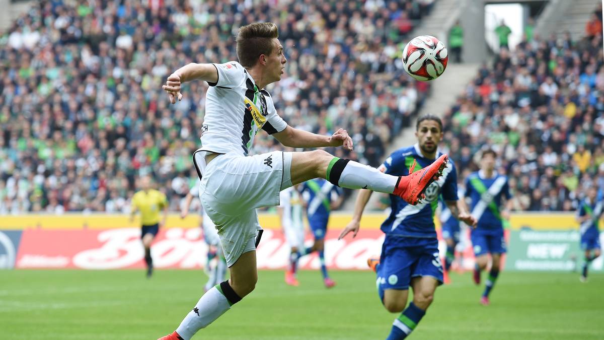 Die Anfangsphase der Partie gehört dann auch den Gladbachern, die immer wieder gefährlich nach vorne kommen