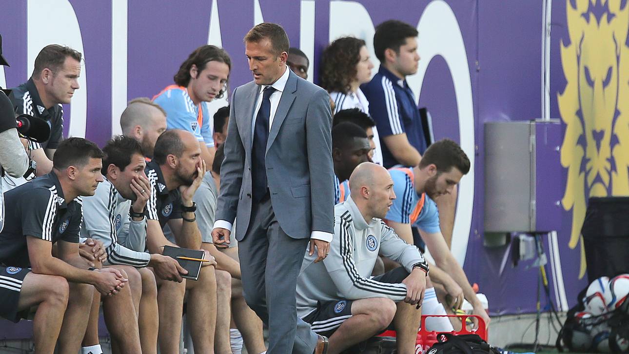 Lampard-Klub wirft Trainer raus