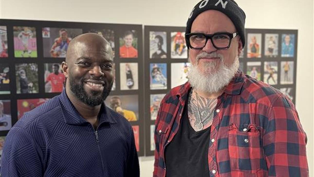SPORT1-Reporter Reinhard Franke (r.) traf sich in Köln mit Hans Sarpei zum Exklusiv-Interview