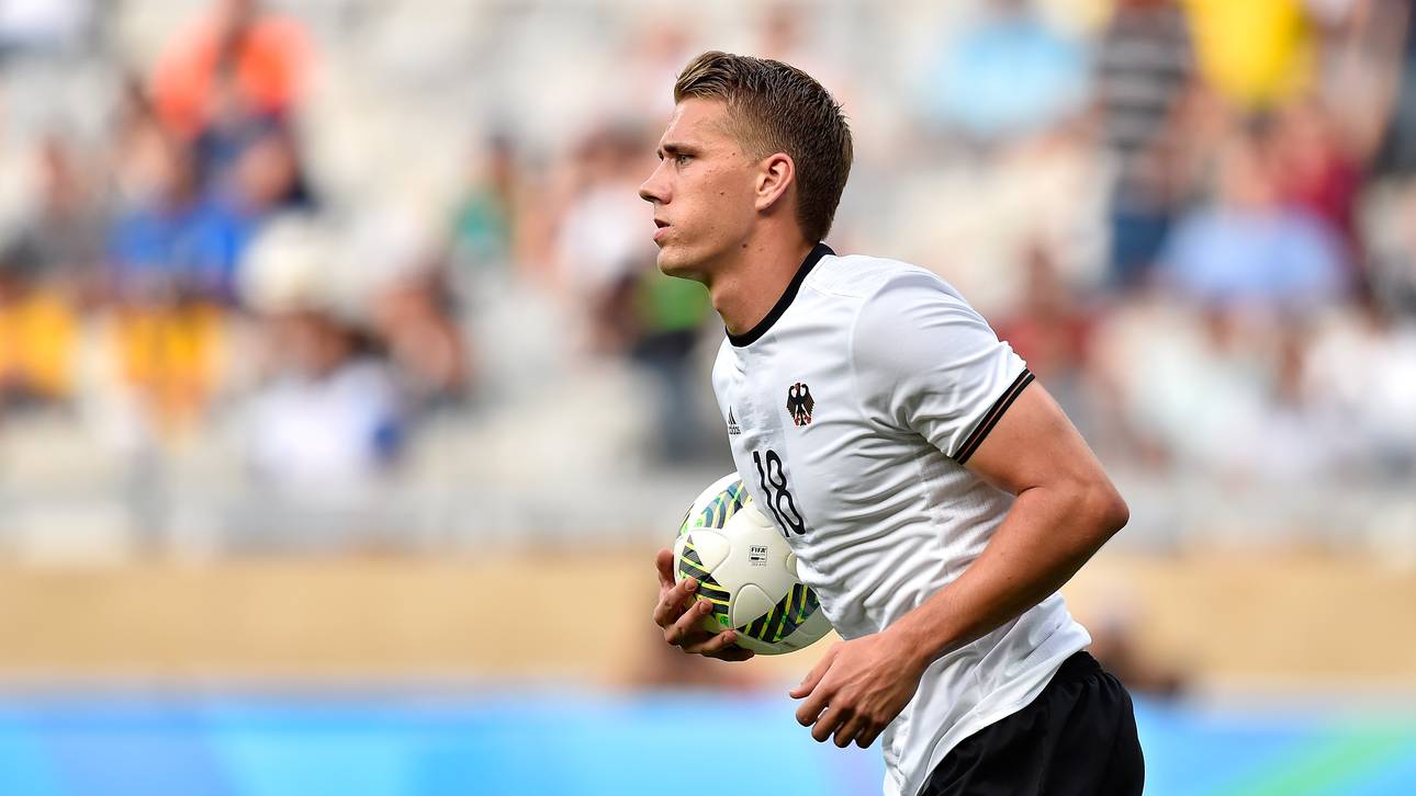 Löw begründet Petersen-Nominierung