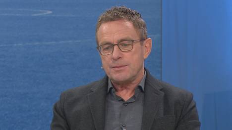 Die Probleme der deutschen Nationalmannschaft werden im CHECK24 Doppelpass beleuchtet. Ralf Rangnick sieht vor allem in der DFB-Defensive Steigerungsbedarf.