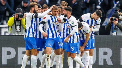 Hertha BSC gewinnt nach einem unglaublichen Distanz-Hammer gegen Gladbach. 