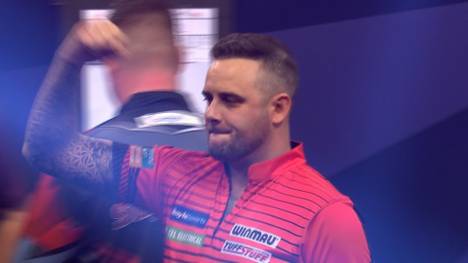 Joe Cullen schlägt Daryl Gurney im Achtelfinale des Darts World Grand Prix nach Rückstand mit 3:2 und steht im Viertelfinale.