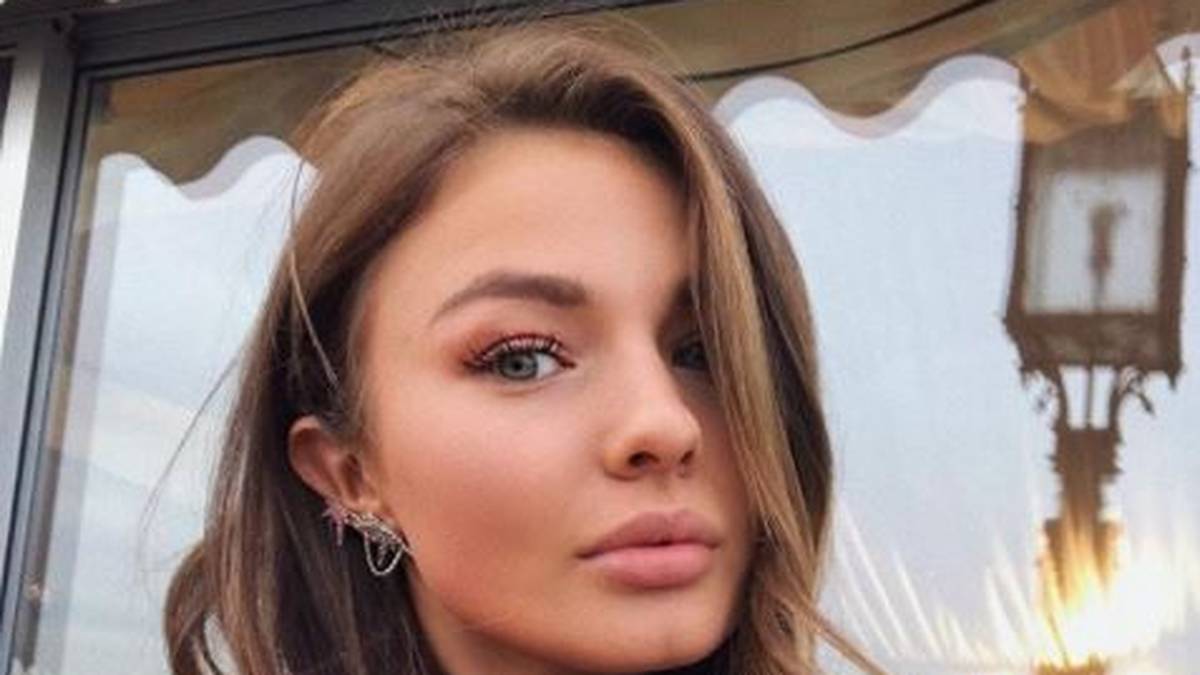 Zum Bouchard-Clan gehören auch noch zwei attraktive Cousinen