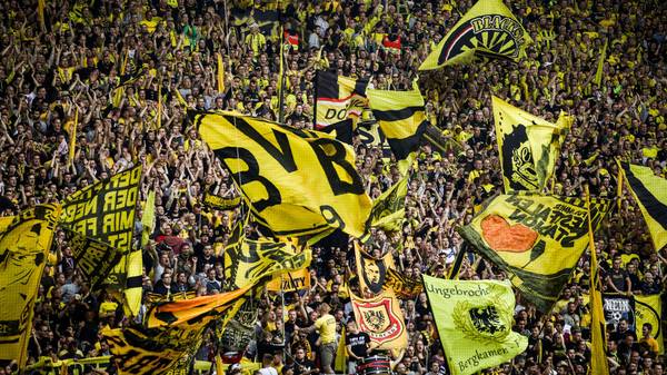 DORTMUND, GERMANY - AUGUST 26: Yellow Wall "Gelbe Wand" with fans of Borussia Dortmund prior to the Bundesliga match between Borussia Dortmund and RB Leipzig at Signal Iduna Park on August 26, 2018 in Dortmund, Germany. (Photo by Maja Hitij/Bongarts/Getty Images)